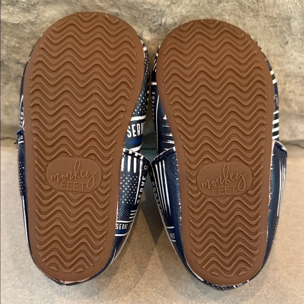 Monkey Feet Navy Blue White Kids Moccasin Shoes To Serve & Protect Sz. 12-18mos